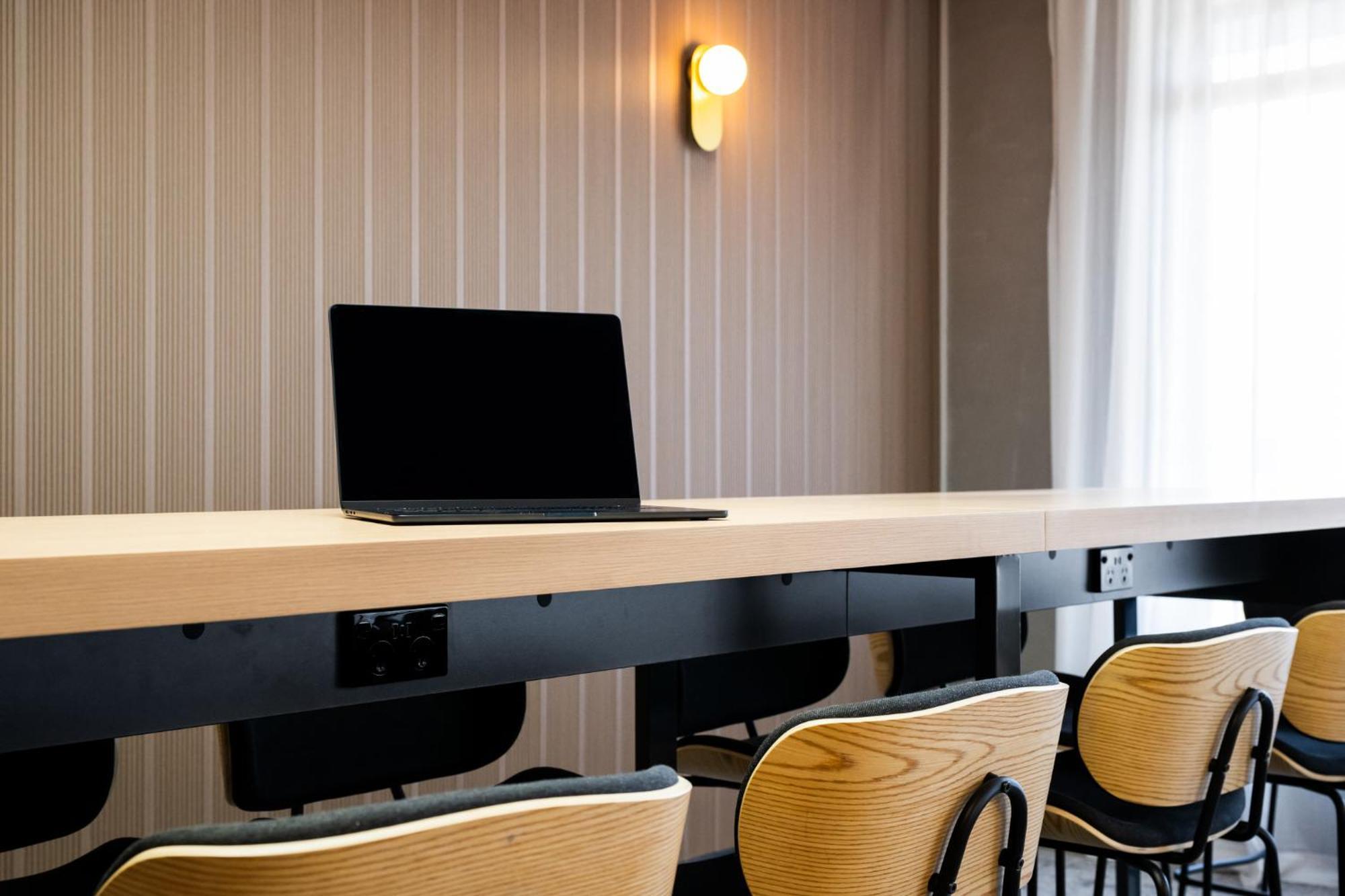 Innova Motel Варрнамбул Экстерьер фото