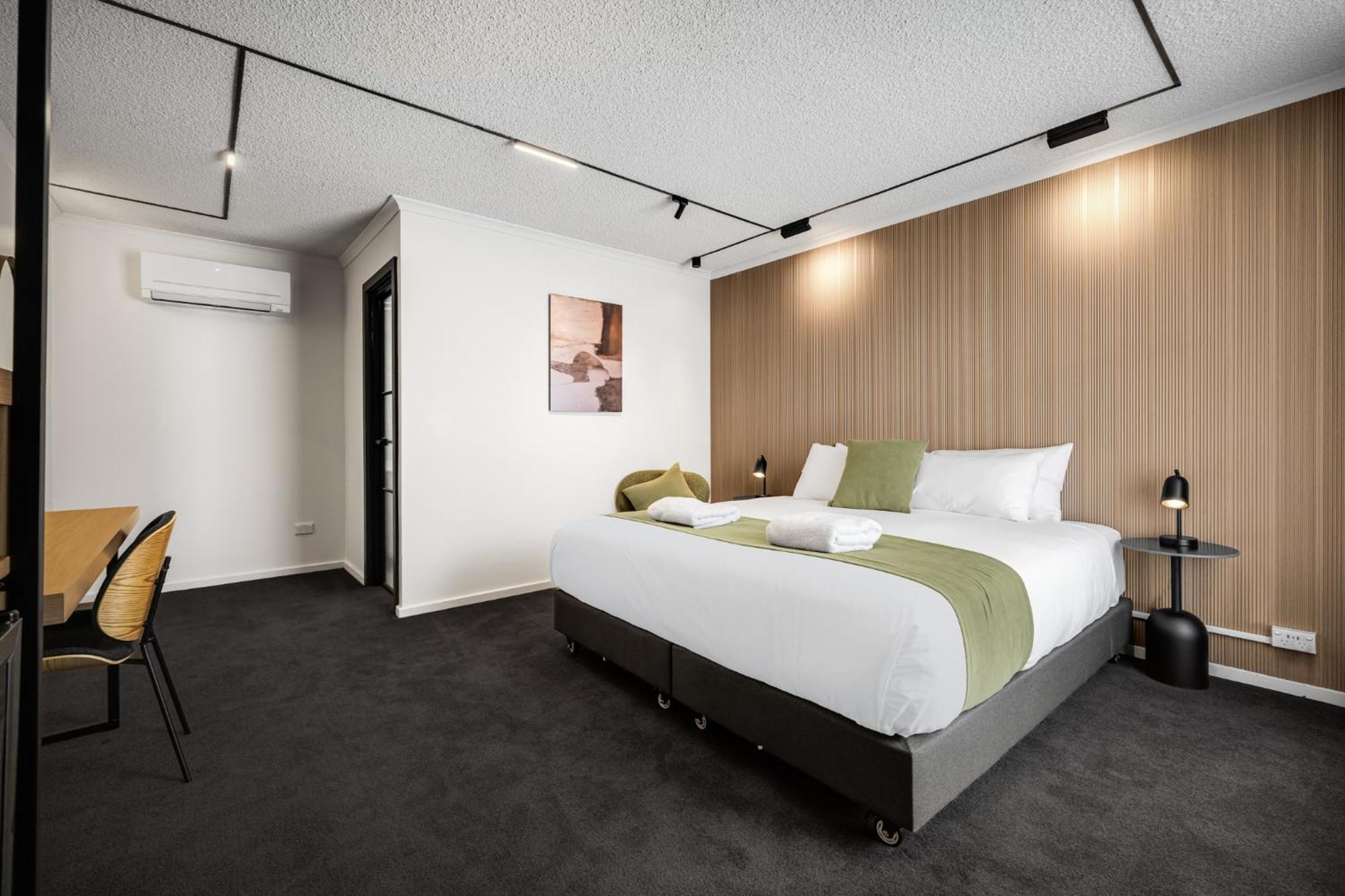 Innova Motel Варрнамбул Экстерьер фото