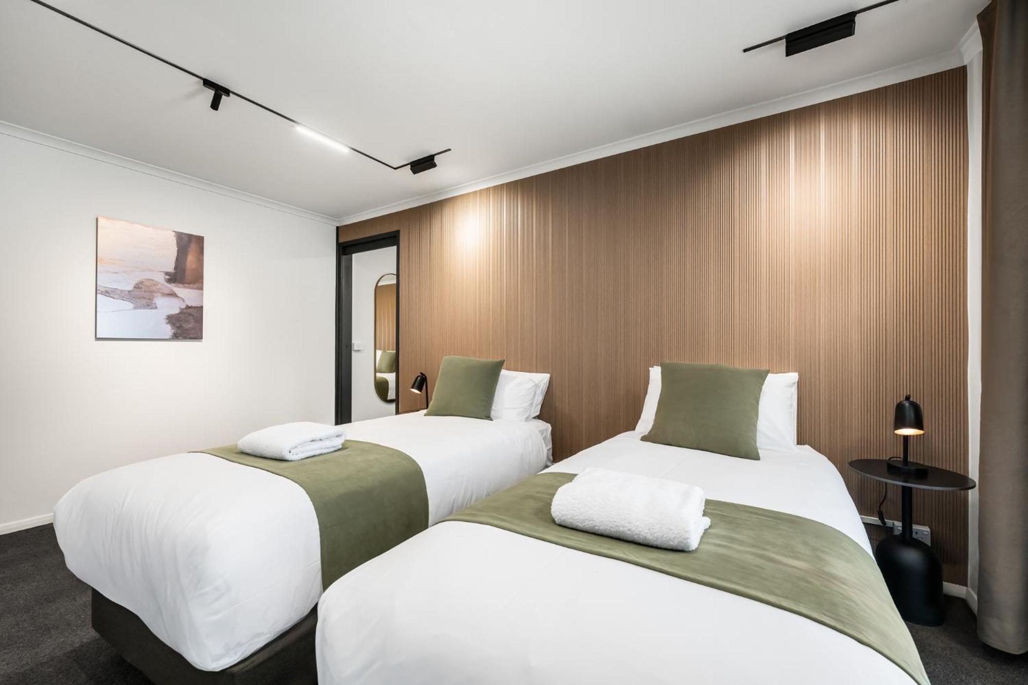 Innova Motel Варрнамбул Экстерьер фото